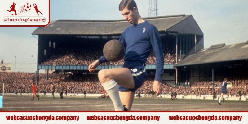 Peter Osgood biểu tượng một thời của Stamford Bridge