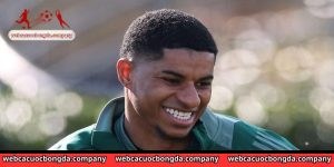 ASTON VILLA FC Phiên họp và Hội nghị báo chí - UEFA Champions League 2024/25 vòng 16 lần đầu tiên