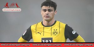 Holstein Kiel v Borussia Dortmund - Bundesliga