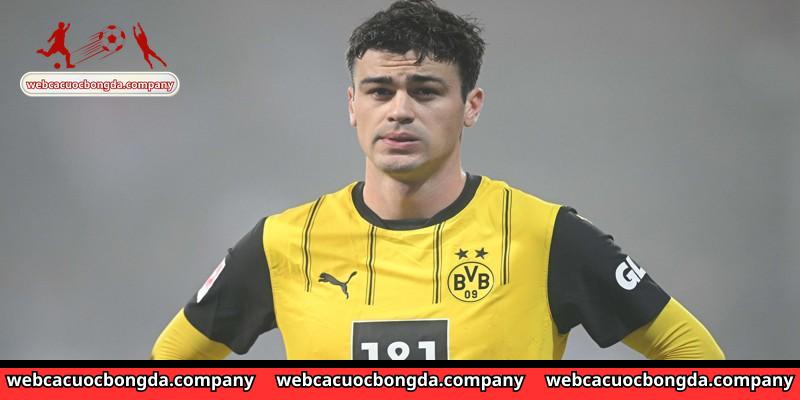 Holstein Kiel v Borussia Dortmund - Bundesliga